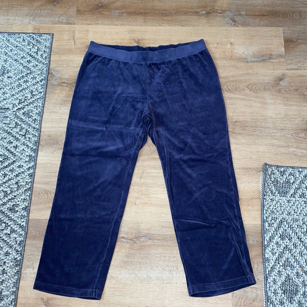 Sweatpants - Picture 2 of 5